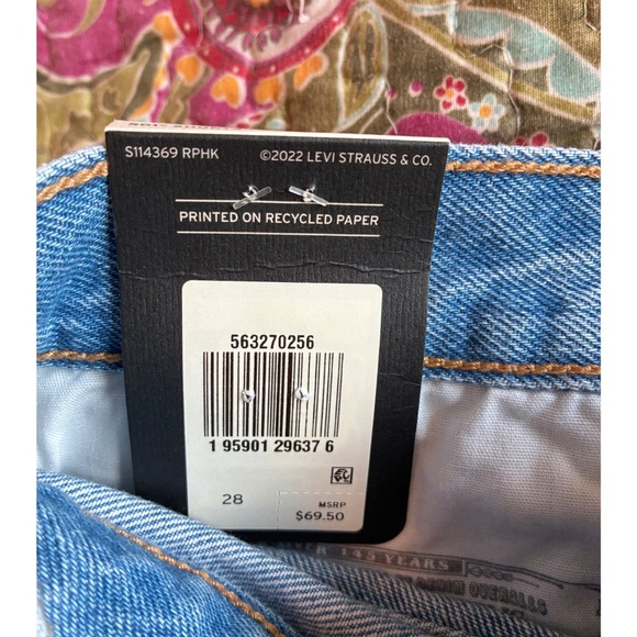 Levi's 501 Distressed Denim Shorts - Picture 11 of 13